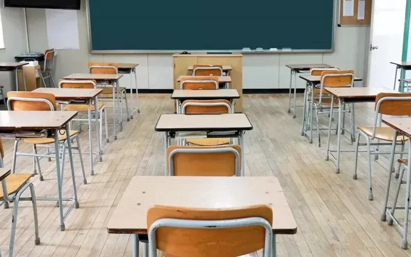 ما هو تاريخ “إجازتي الـ 4 ايام” لطلاب المدارس؟ التعليم تُجيب وفقاً للتقويم الدراسي 1443؟!