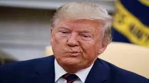 تسريب الفعل الفاضح الذي قام به ترامب قبل مغادرة البيت الأبيض واثار قرف بايدن