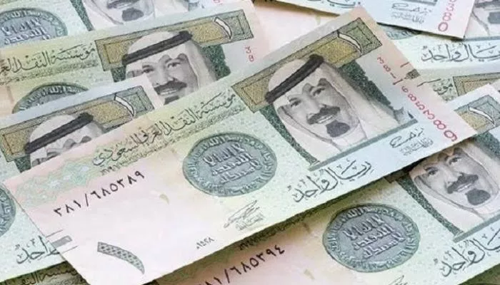 الجنيه المصري يسجل سعر جديد قبل قليل في السوق السوداء امام الريال السعودي