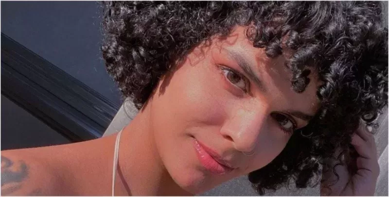 شاهد رهف القنون تنشر قبل قليل صور بوضعيات اباحية اصابت اهلها بالصدمة وانباء عن تدهور خطير في صحة والدها بعد ان ارسلت اليه الصور على جواله