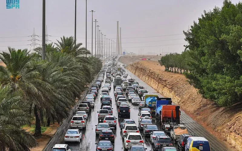 السعودية.. تعلن رسمياً توطين قطاعات جديدة بالكامل بنسبة 100٪ .. تعرف عليها