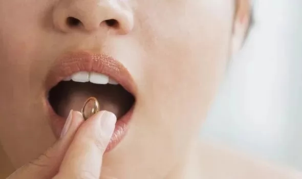 يؤدي إلى تشوهات العظام وزيادة الوزن وارتفاع ضغط الدم وتضخم البطين الأيسر. إليكم علامة في اليدين تدل على نقص هذا الفيتامين الهام ؟!!