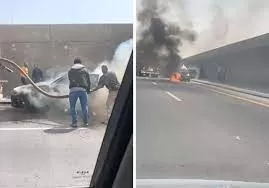 الفيديو الكامل لاحتراق سيارة على الدائري الغربي في الرياض وهذا هو السبب