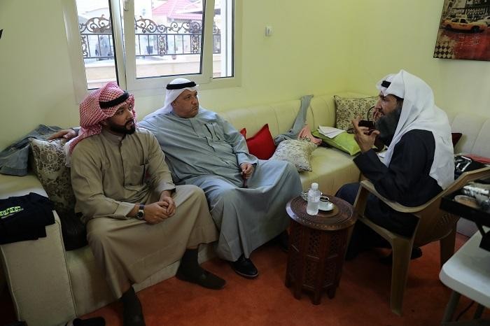 تلفزيون الكويت يشتري حق عرض”كسرة ظهر” لعبدالله السدحان بـ 360 ألف دينار كويتي