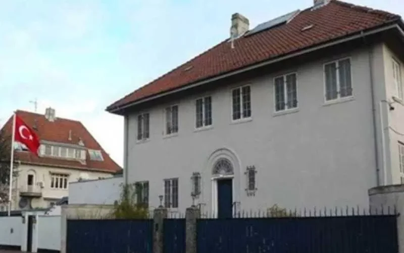 إحراق نسخة من القرآن الكريم والعلم التركي للمرة الثانية خلال شهر  رمضان في الدنمارك