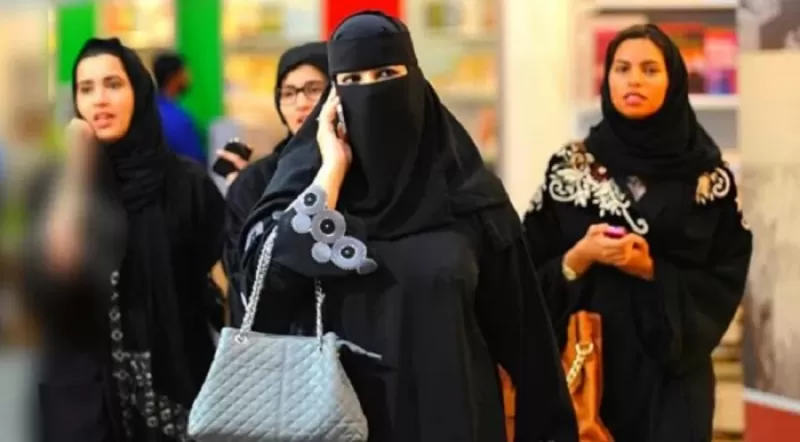 مسؤول كبير في السعودية يصف الغير معديين بهذا الوصف الغريب ..ويطالب السلطات بفرض التعدد