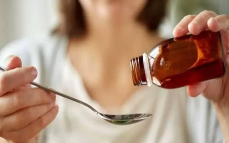 تحذير من علاج السعال القاتل للاطفال المنتشر وهل هو موجود في صيدليات السعودية؟