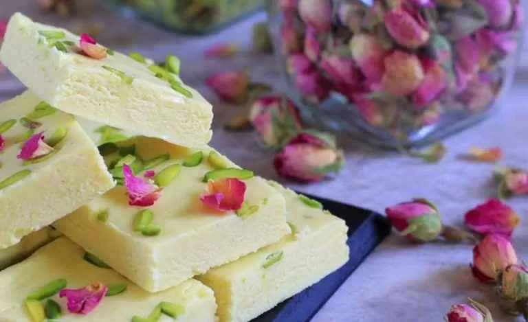 طريقة عمل اللبنية الحجازية على اصولها