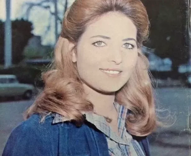 صورة صادمة للفنانة نسرين صاحبة أغنية “العيد فرحة” لن تـصـدقو ما فعله بها الزمان وأين ذهب جمالها الساحر