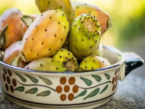 هذا ما يصيب جسمك عند تناول اكثر من ثلاث حبات من البرشومي او التين الشوكي