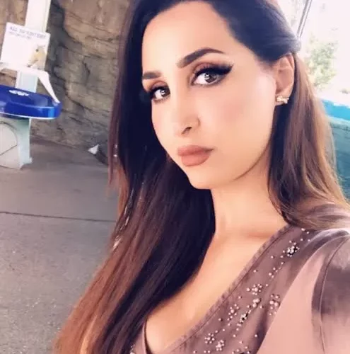 بعد ما فعله بها زوجها هند القحطاني تهدد ابنها بنشر مقاطعه الفاضحة