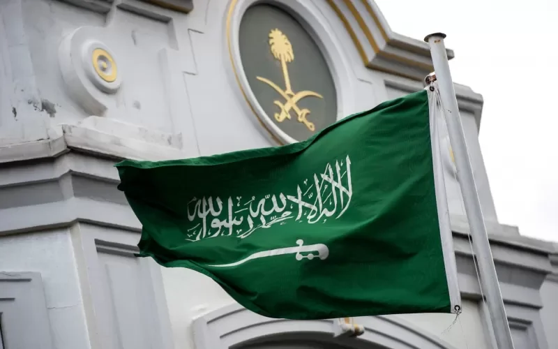 تفاصيل قرار سعودي جديد حول علم المملكة واسماء قياداتها