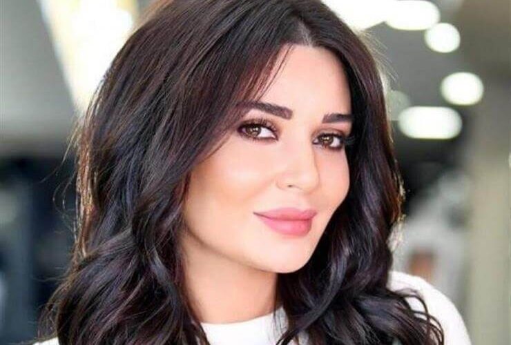 بالفيديو: سيرين عبد النور تحمي نفسها من كورونا بإجراءات وقائية خاصة