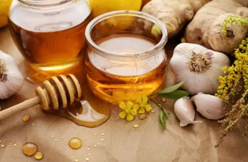 فوائد مذهلة لتناول الثوم مع العسل على الريق