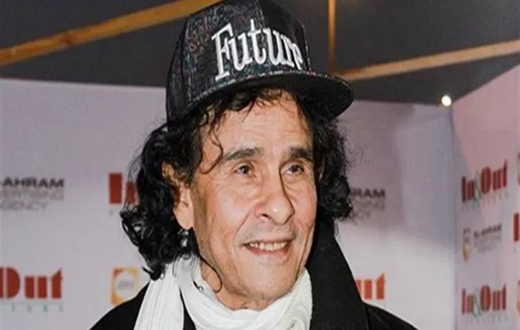 تسريب صورة صادمة للفنان علي حميدة صاحب اغنية “لولاكي” قبل دقائق من ان يلفظ  انفاسه الاخيرة