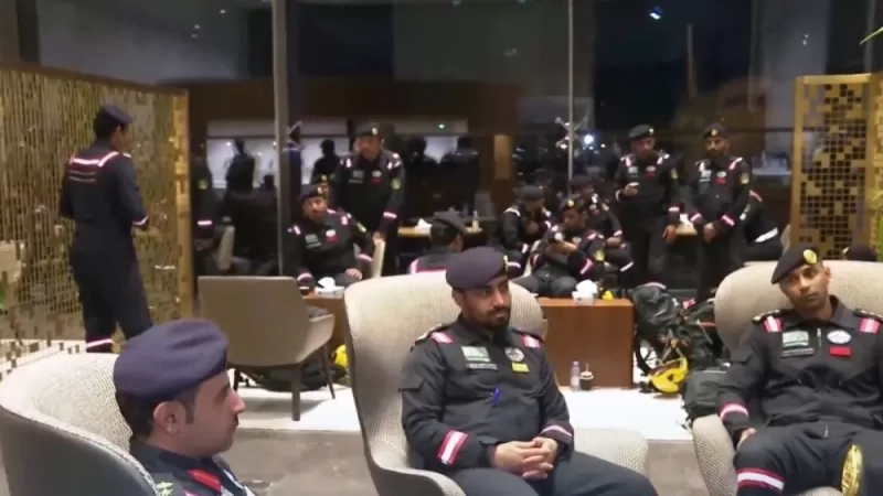 بالفيديو: سعوديون من تخصصات نادرة يصلون تركيا في مهمة عاجلة 
.