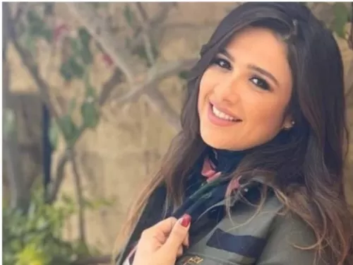 مقربون من ياسمين عبد العزيز يكشفون تفاصيل صادمة بعد تدهور وضعها الصحي ونقلها للعناية المركزة في سويسرا والساعات القادمة حاسمة في حياتها