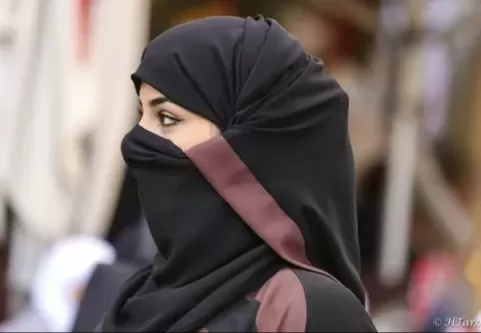 خطة شيطانية .. سعودي أستخدم حيله تجسسيه على جوال زوجته ليكتشف بعدها انه مغفل كبير