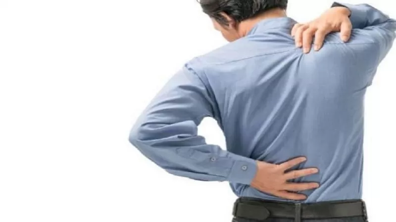 مشروب شعبي بسيط لا يخلو منه اي بيت ينهي معاناتك مع الام الظهر
