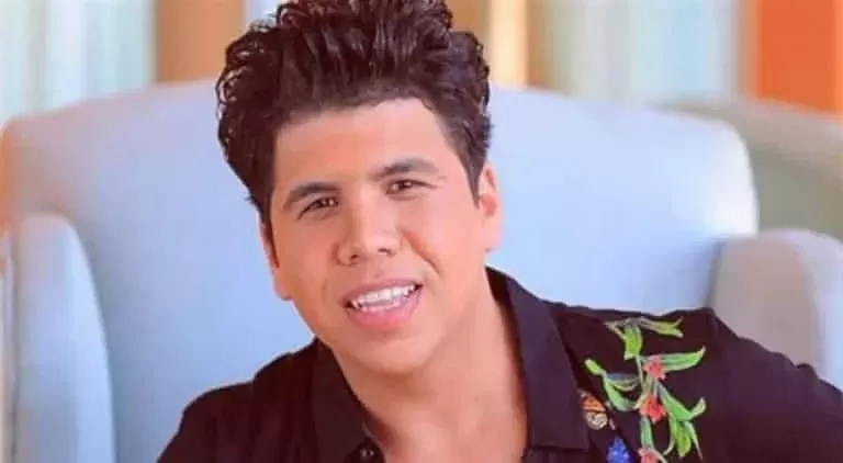 بسبب هذا الفيديو الفاضح لعمرو كمال وهو سكران اعلان منعه من الغناء نهائياً