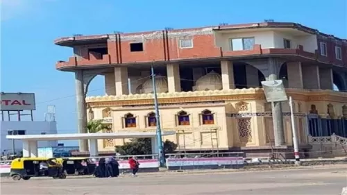 فيديو صادم من داخل مسجد في مصر تثير سخط واسع