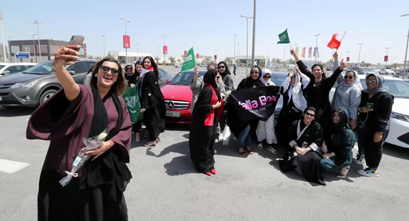 لماذا تفضل الكثير من بنات السعودية الزواج من أبناء هذه الجنسية ؟ مختصة نفسية تجيب!