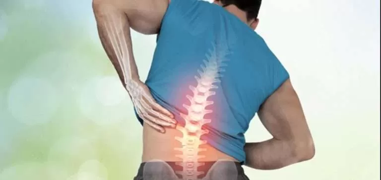 بمكونات من مطبخك.. عالج آلام أسفل الظهر بكل سهولة