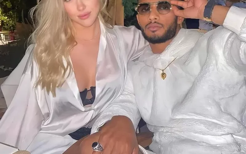 القصة الكاملة للفنانة الشقراء الجميلة التي ظهرت شبه عارية في احضان محمد رمضان