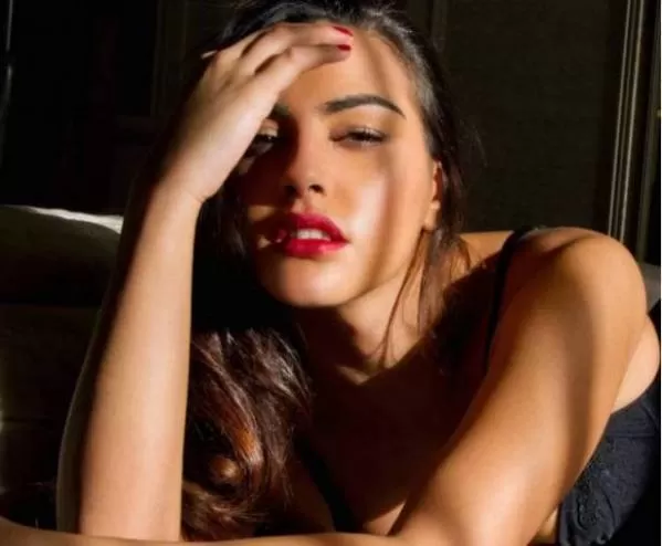 علامات لو ظهرت على خطيبتك اتركها فوراً واقطع علاقتك بها ..