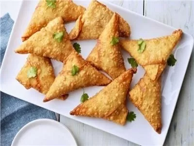 مقبلات رمضانية| طريقة عمل السمبوسة بالجبن