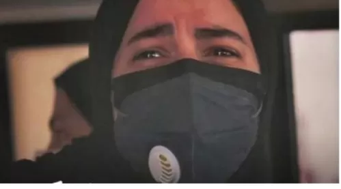 شاهد: منظر تقشعر له الأبدان لبنات سمير غانم ودلال عبد العزيز وهن يحملن نعش والدتهن