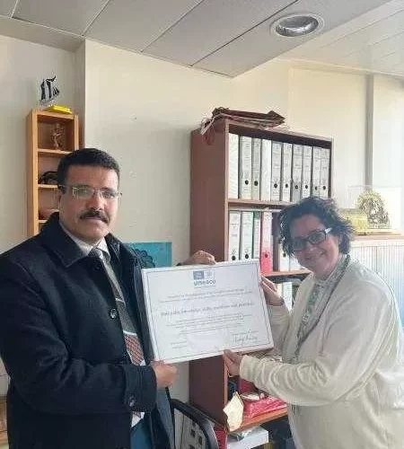 اليمن تتسلم شهادة تسجيل النخلة على قائمة التراث العالمي من اليونسكو