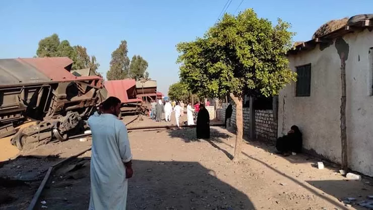 تشييع جثمان ضحية دهسها القطار داخل غرفة نومها.. لن تصدق ماذا حدث !!