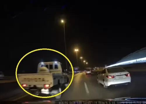 شاهد لحظة القبض على قائد الشاص الذي روع فتاة على دائري الرياض