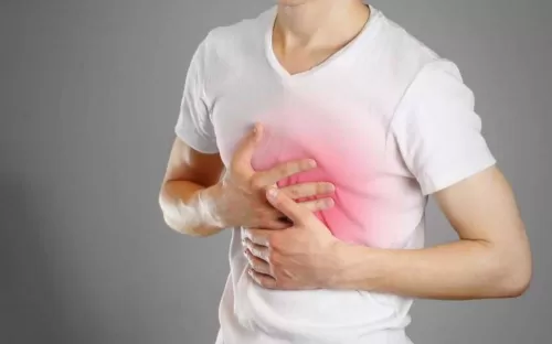 خمسة اعشاب طبيعية لعلاج ارتجاع المرئ