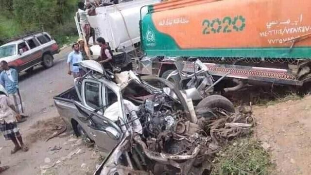 وفاة جميع ركاب السيارة … حادث مروري مروع في خط التربة بمحافظة تعز
