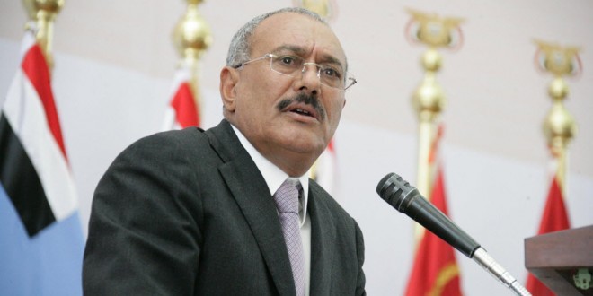 غائب حواس يكتب عن الرئيس صالح.. الباب الذي كسره الشركاء فانهار البيت عليهم.. والغصن الذي قطعه المتسلقون فهوى بهم..