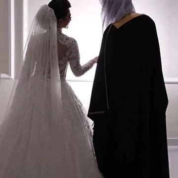 شاهد: كيف انتقمت عروسة سعودية من عريسها أمام الحاضرات في ليلة زفافهما؟!بعدما اكتشفت خيانته قبل الزواج