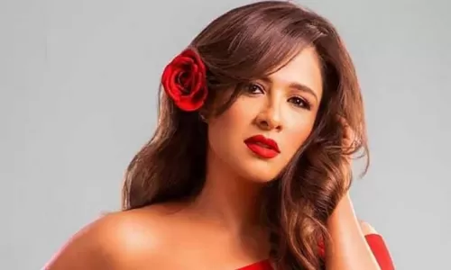 مقربون من ياسمين عبد العزيز يتوقعون لها مصير يشبه مصير دلال عبد العزيز وهذه التفاصيل التي حاول زوجها ان يخفيها عن الجميع