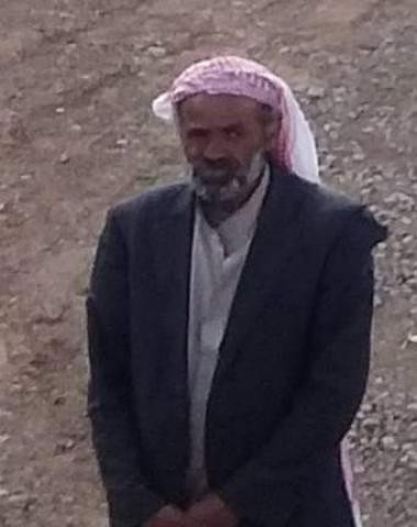 في جريمة معكوسة.. ”يمني” عاق يسجن أباه ويطرد أمه بتهمة السرقة على الرغم من براءتهما!