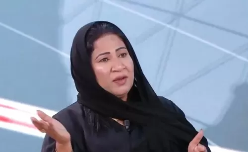 فيديو لأشهر خطابة في السعودية وهي تكشف كيف كانت السبب في زواج كل هؤلاء المشاهير