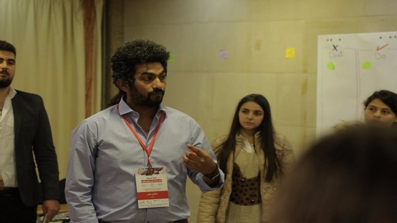 بعد اتهامه بالتحرش واغتصاب الصحفيات.. أول تعليق من أريج على قضية الصحفي المصري هشام علام