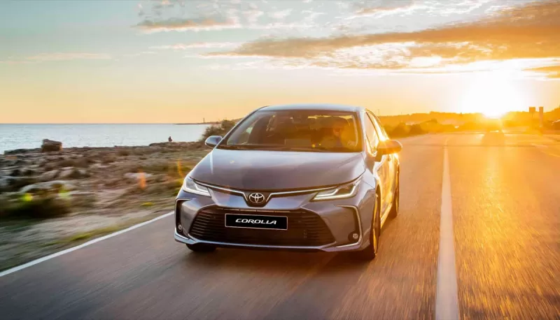 اسعار ومواصفات الساحرة تويوتا كورولا 2022 بالكامل