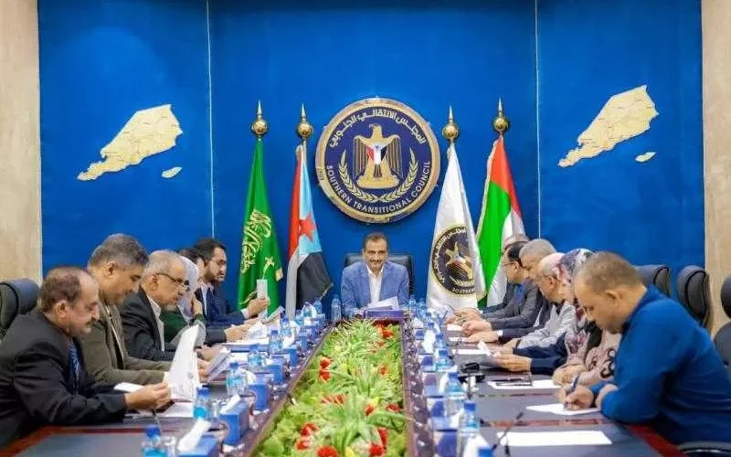 قيادي بارز في الإنتقالي يعترف بمرضين خطيرين يفتكا بالقضية الجنوبية