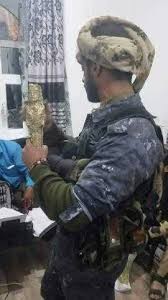 بالصور: العثور على كنز من الذهب الخالص في هذه المنطقة اليمنية وشجار الإخوة الأعداء يهدد الكنز العظيم بالضياع .. تفاصيل