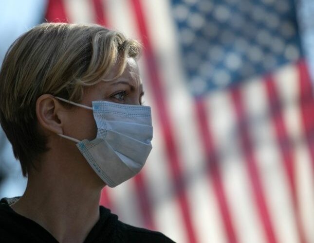 أمريكا تسجل رقمًا قياسيًا في إصابات كورونا خلال يوم واحد
