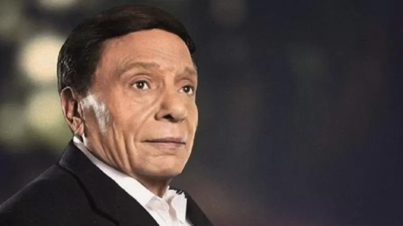 قبل الشهرة .. عادل إمام يبتعد عن منزل حبيبته ويبكي من ضراوة الفقر .. تعرّف على “حكايا” حياة الزعيم وفنانين مشاهير! (تفاصيل صادمة)