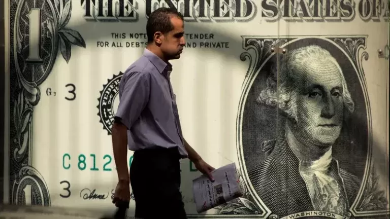 عاجل: الدولار يقفز الى 37 جنيه مصري ..