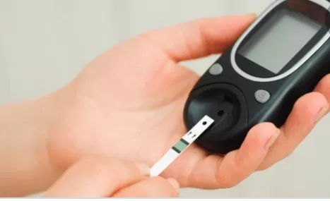 كل ما تريد معرفته عن مرض السكري اعراضه ومضاعفاته وطرق علاجه