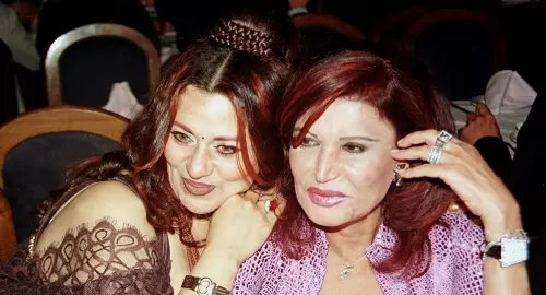 فيديو فاضح لنجوى فؤاد مع الشامبو